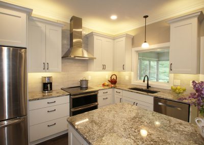 Kitchen with granite countertop installation, Des Moines, IA