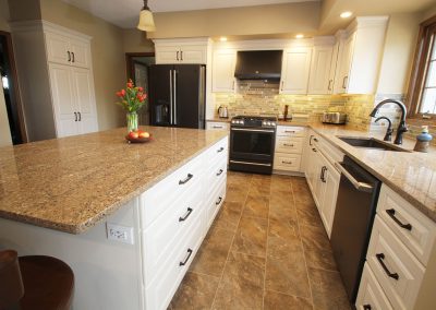 Quartzite kitchen countertops and island, Des Moines, IA